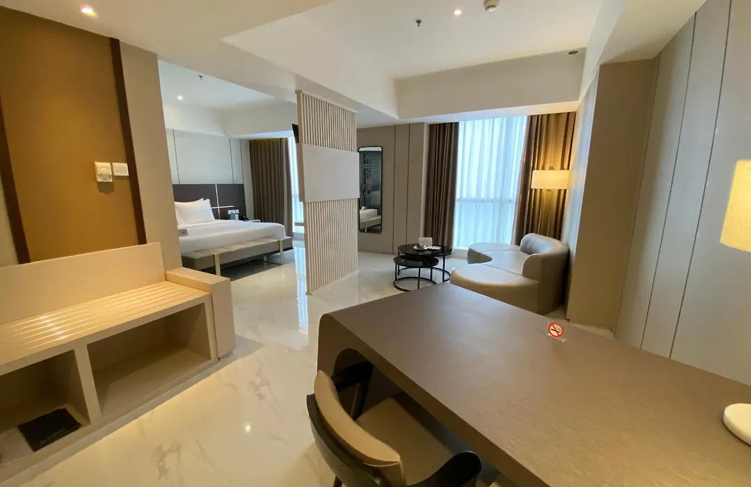 Grand Whiz Hotel Praxis Surabaya-1
