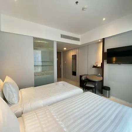 Grand Whiz Hotel Praxis Surabaya-3